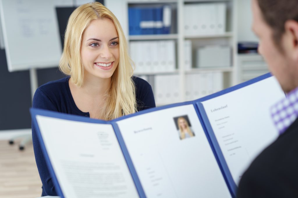 STUDENTEN UND BERUFSEINSTEIGER